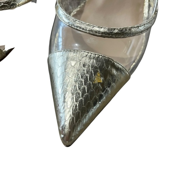 Stuart Weitzman Slingback Size 9 NEW Gold Metallic Kitten Heel Designer FLAW - Picture 2 of 14